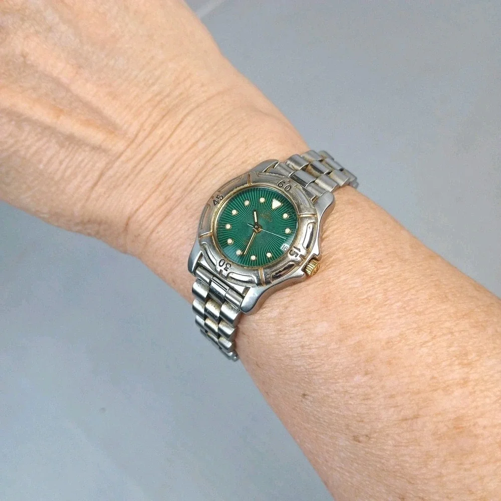 Timex Indiglo Women Silver Tone Green Dial Date Stainless Steel Band Working